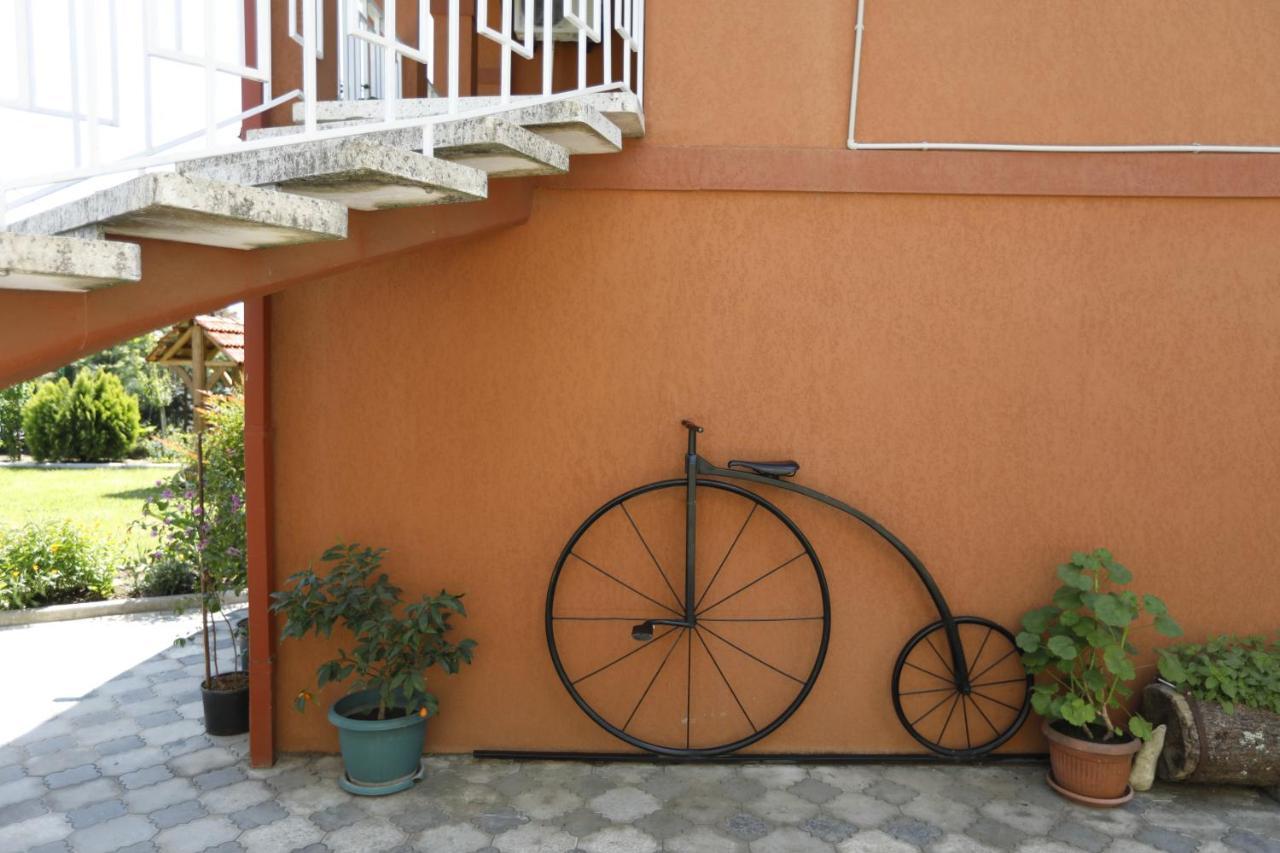 Casa De Khasia Zugdidi Kültér fotó